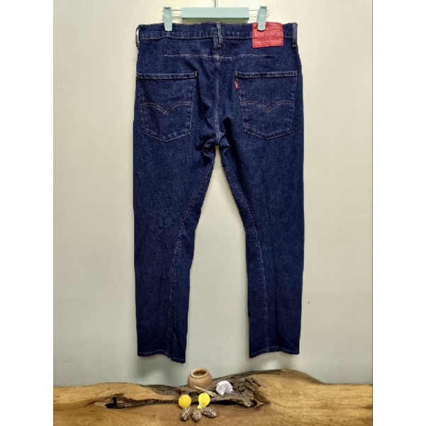 Levi's 2025 lej 502