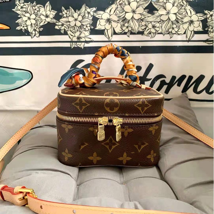 Louis vuitton best sale monogram nice mini