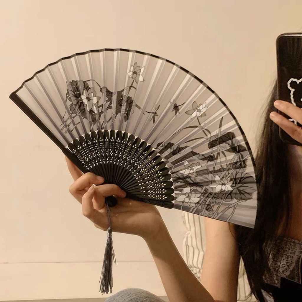 【台灣出貨】扇子 古風小扇子摺扇 中國風漢服舞蹈摺疊扇 新中式古著竹扇 古風扇子 拍攝道具 古風 拍攝 尾牙 bh | 蝦皮購物