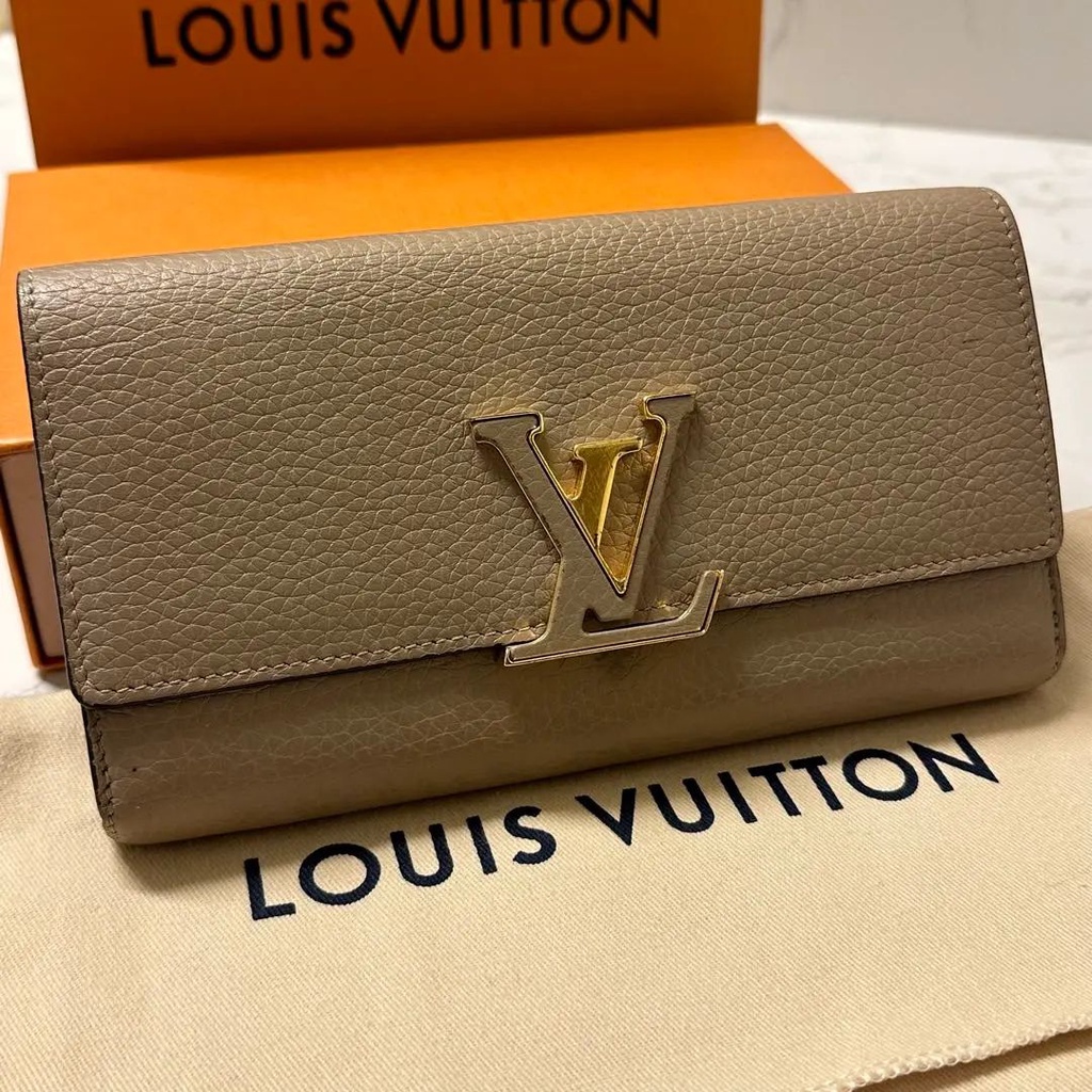 Replica Louis Vuitton M62157 Capucines Compact Wallet Taurillon