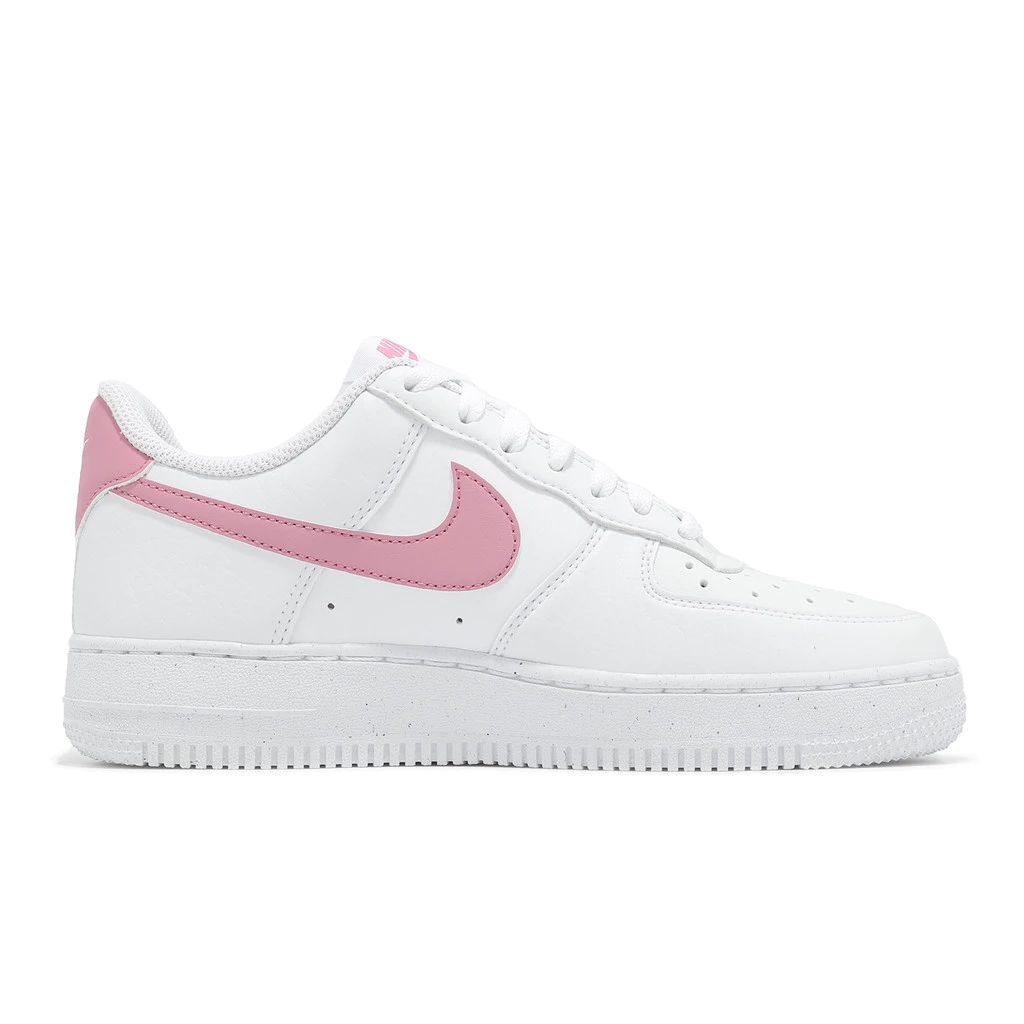 經典輪廓與永續新生的完美交會：Nike Air Force 1 '07 Next Nature (DC9486-111) 深度評測與入手指南