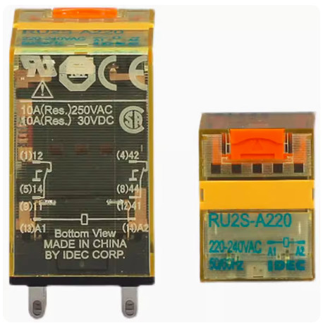 Relè Intermedio IDEC RU2S-C-D24 A220 / RU4S-C-D24 A110 - Nuovo 1PZ