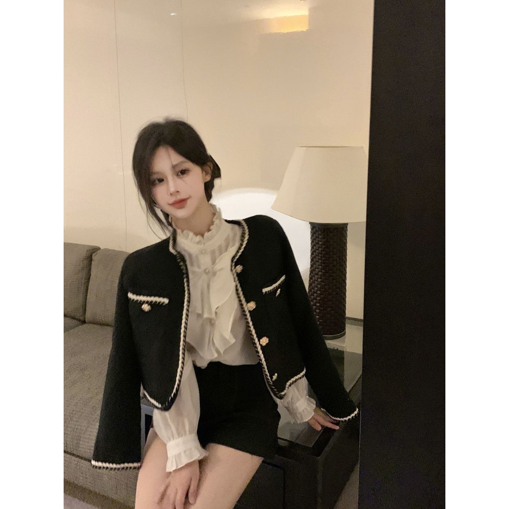 金色鈕扣毛呢小香風外套