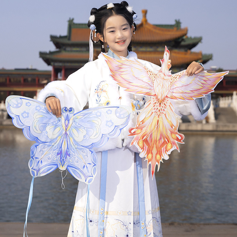 ♡迷你風箏♡ 現貨 2025中國風迷你小 風箏 魚竿可飛國潮複古竹簽鳳凰蝴蝶 風箏 舞蹈道具 | 蝦皮購物