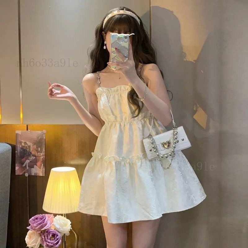 純欲辣妹風弔帶洋裝 小個女顯高蓬蓬裙 短版修身日常穿搭設計 蓬蓬裙公主裙 弔帶連身裙 澎澎裙 弔帶洋裝#xfghh | 蝦皮購物