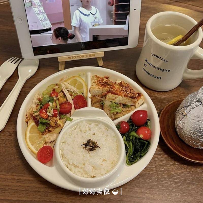 ins直播主一人食減脂分隔餐盤/日式減脂控量分格餐盤 一人食分餐盒 分格餐盤 減肥餐盤 一人食分餐盤 分餐盤 | 蝦皮購物