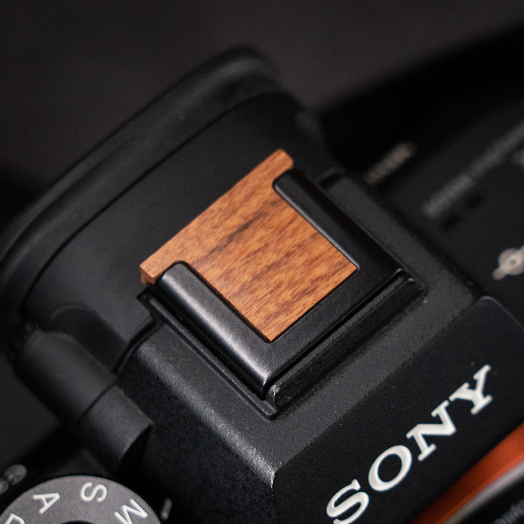 【攝影配件】YUWOOD索尼實木熱靴蓋 適用於A7C R3 M4 A9 6700等全系列 | 蝦皮購物
