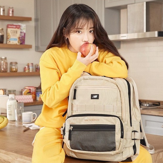 New Balance x IU 聯名後背包3D 4合一NB 韓國代購功能包後背包多