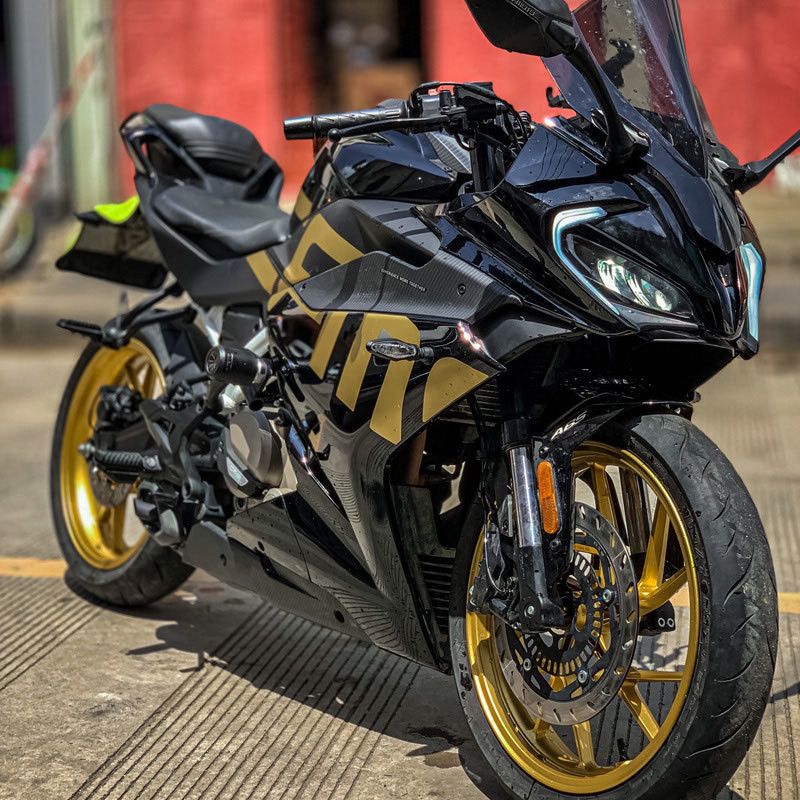 車頭車身貼花英文改色個性250SR貼畵字母改裝貼紙保護膜拉花春風 S7XE | 蝦皮購物