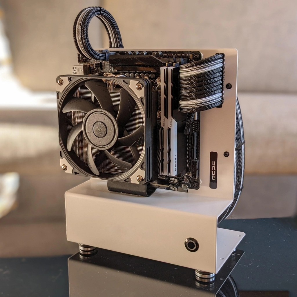 小機殼 個性機殼 ITX主機箱 matx機殼 itx機箱,開放式機箱,小機箱,機箱,便攜主機機架,海景房簡約高顔值 | 蝦皮購物