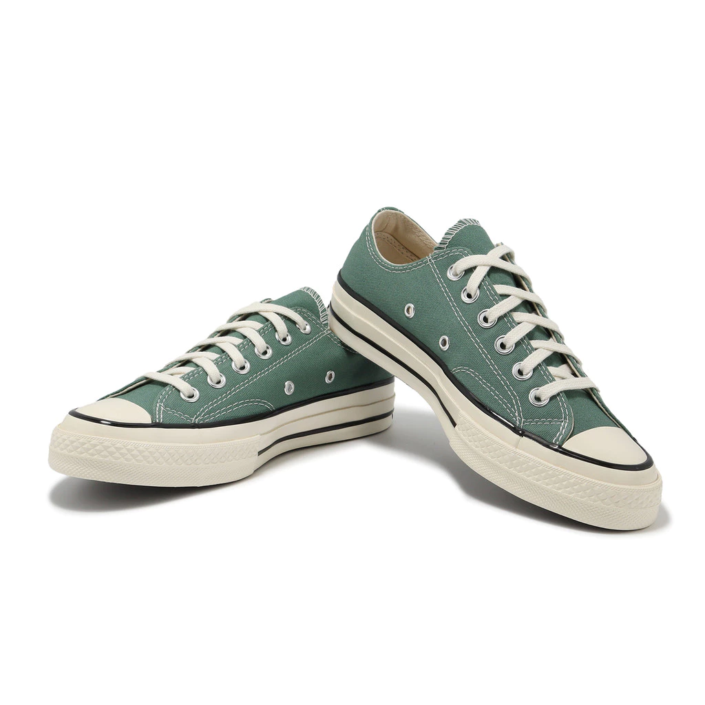 踏進深邃森林的復古詩篇——CONVERSE Chuck 70 低筒墨綠 A06524C 深度評測