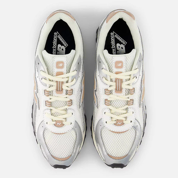踩在時尚浪尖上的薄底鞋王!New Balance U204LSWA 復古休閒慢跑鞋深度推薦