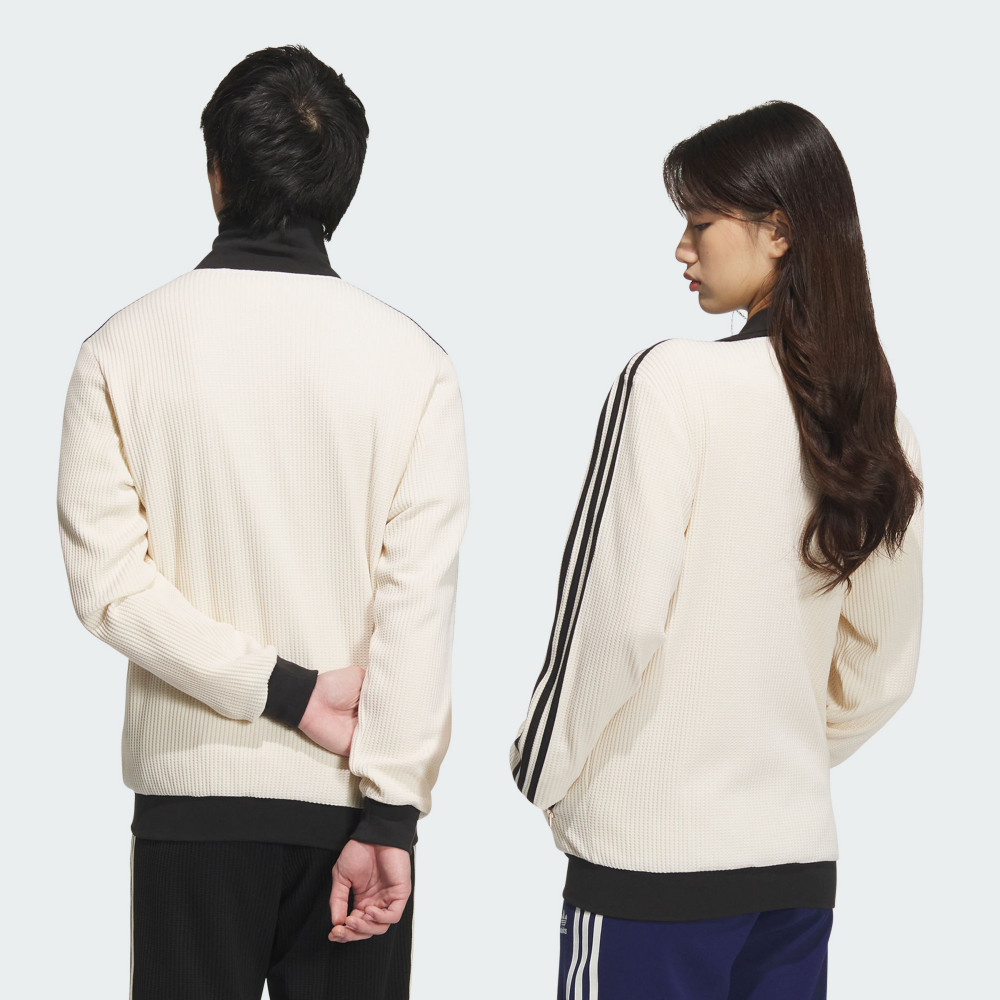 adidas ADICOLOR 運動外套 JW0109 開箱心得：修身版型值不值得買？ (2/15)