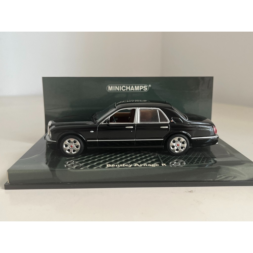 BENTLEY ARNAGE R Bordeaux MINICHAMPS 1:43 de reference
