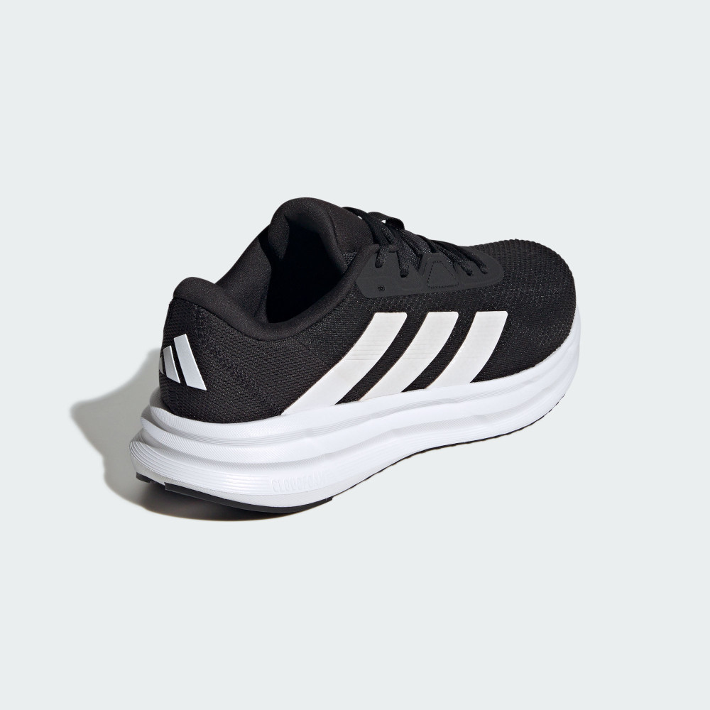 adidas GALAXY 7 跑鞋評價：1400 元能不能買？入門慢跑、通勤久走值不值得 (6/10)
