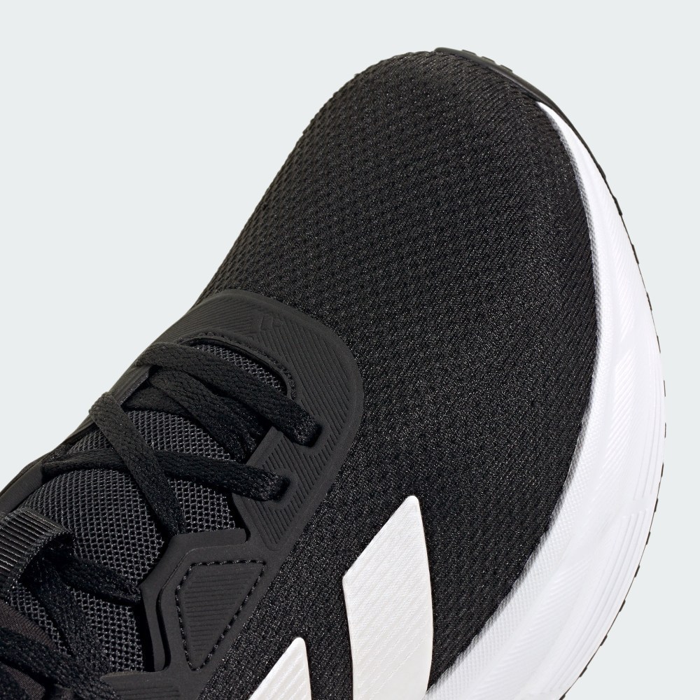 adidas GALAXY 7 跑鞋評價：1400 元能不能買？入門慢跑、通勤久走值不值得 (7/10)