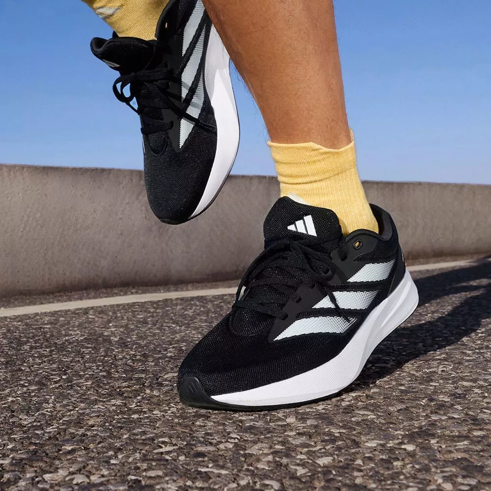 adidas DURAMO RC 跑鞋評價:千元入門慢跑鞋值不值得買?