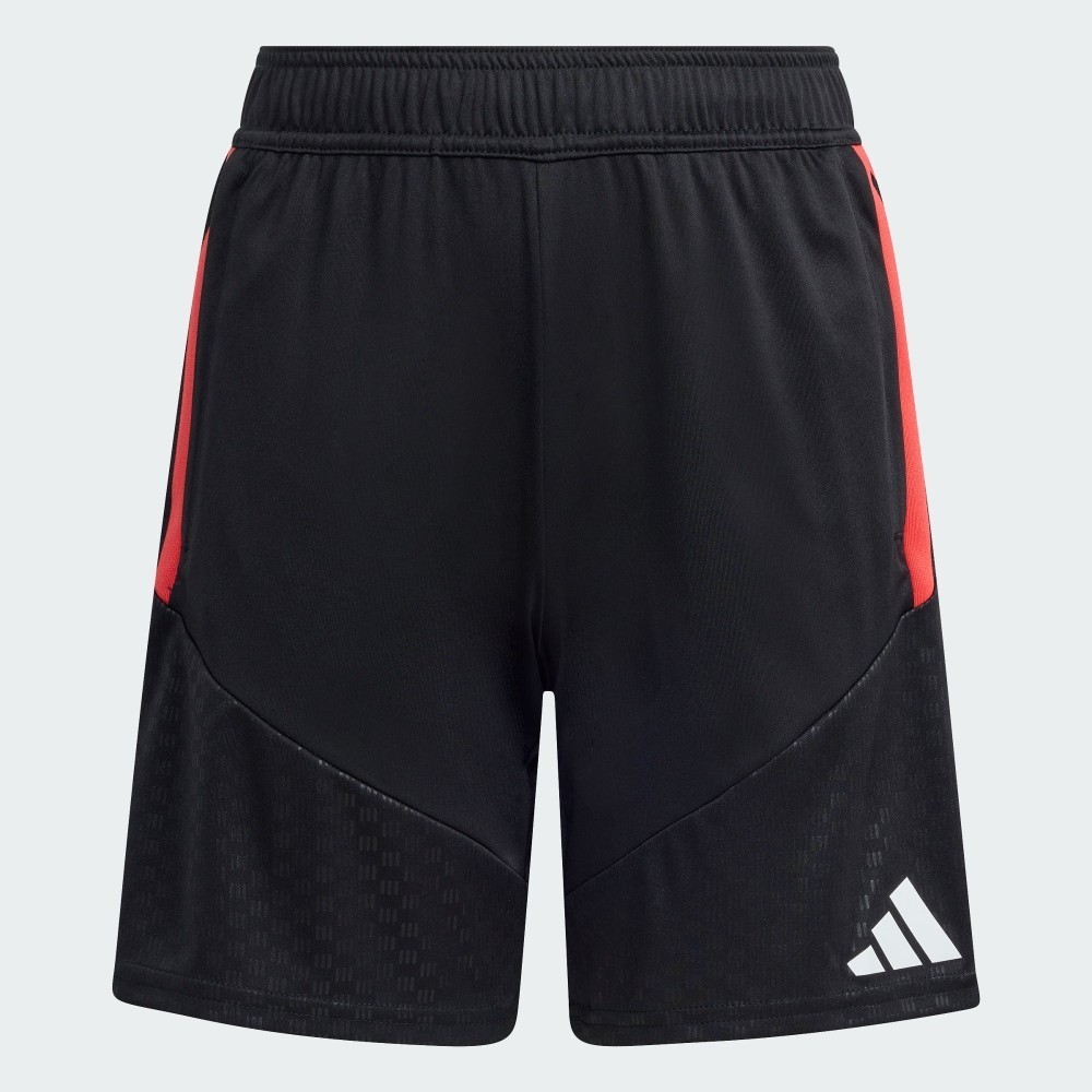 adidas TIRO 26 COMPETITION 童裝短褲評價：夏天練球不黏腿的實穿心得 (7/14)