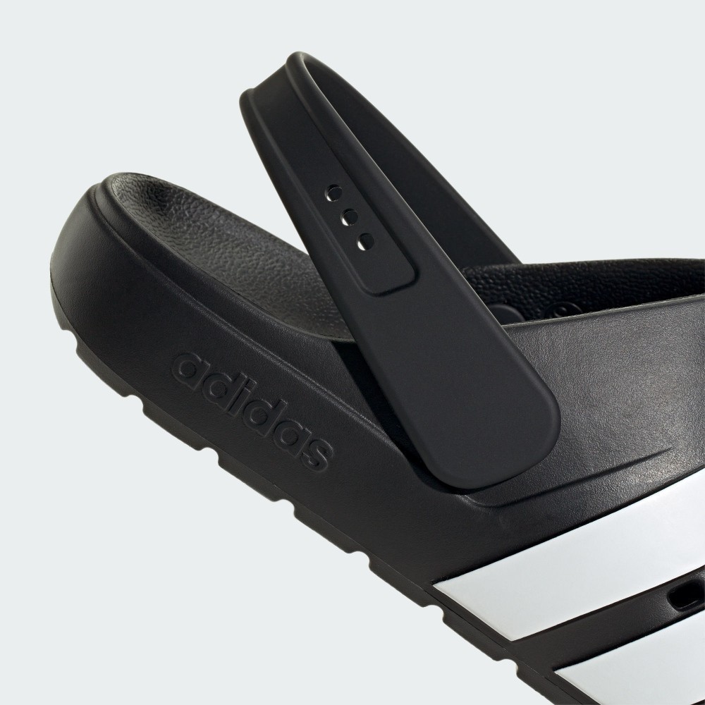 adidas ADILETTE CLOG 2.0 評價：洞洞鞋加鞋帶真的實穿嗎？我的穿搭型拖鞋心得 (9/9)