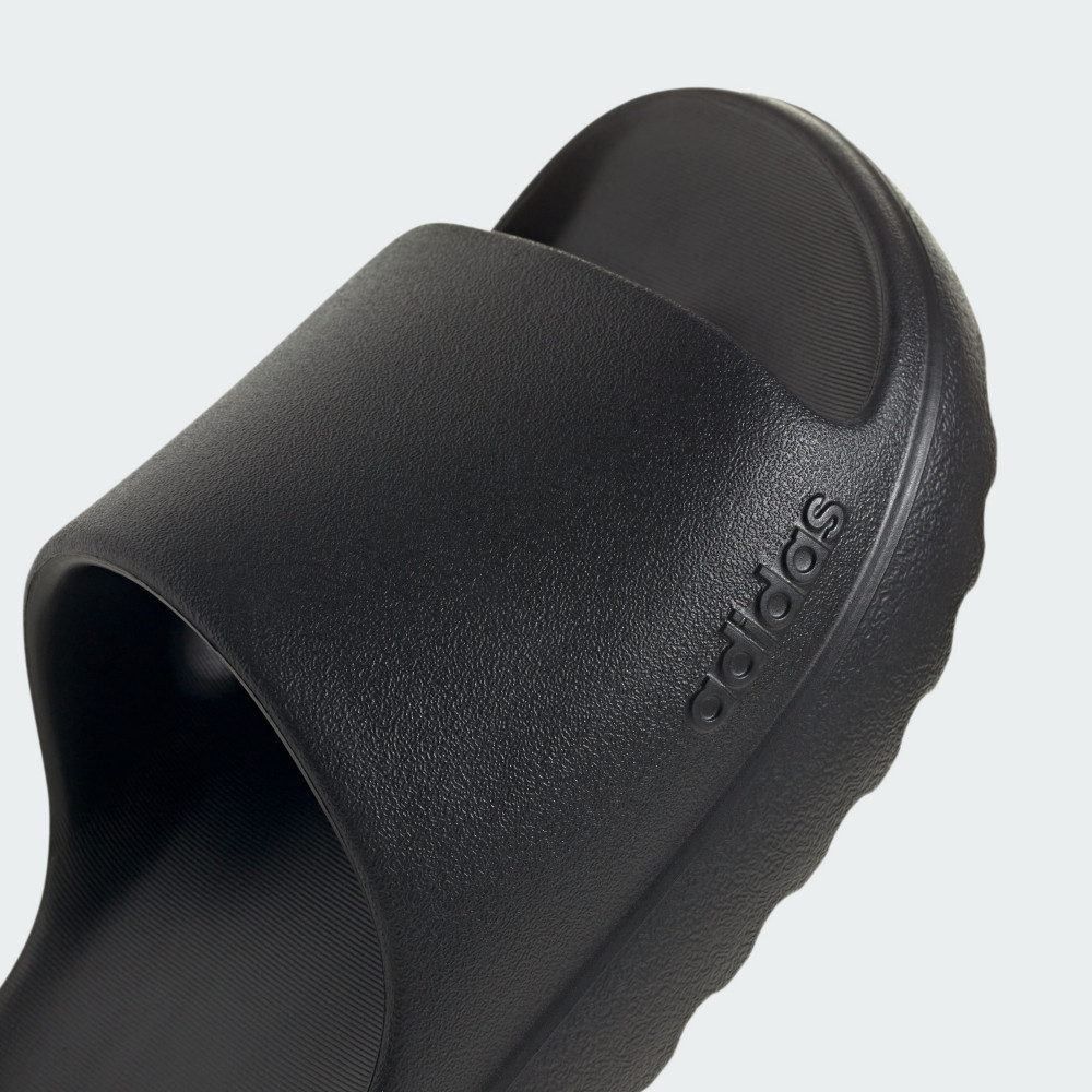 adidas ADILETTE LUMIA 拖鞋評價：1192 元值不值得買？快乾、厚底腳感怎麼看 (8/9)