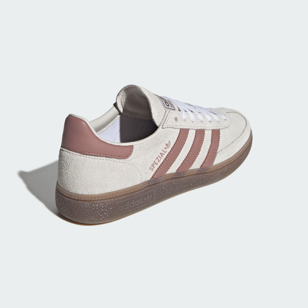 adidas HANDBALL SPEZIAL 女鞋評價：尺寸怎麼選、穿搭值不值得買 (6/12)