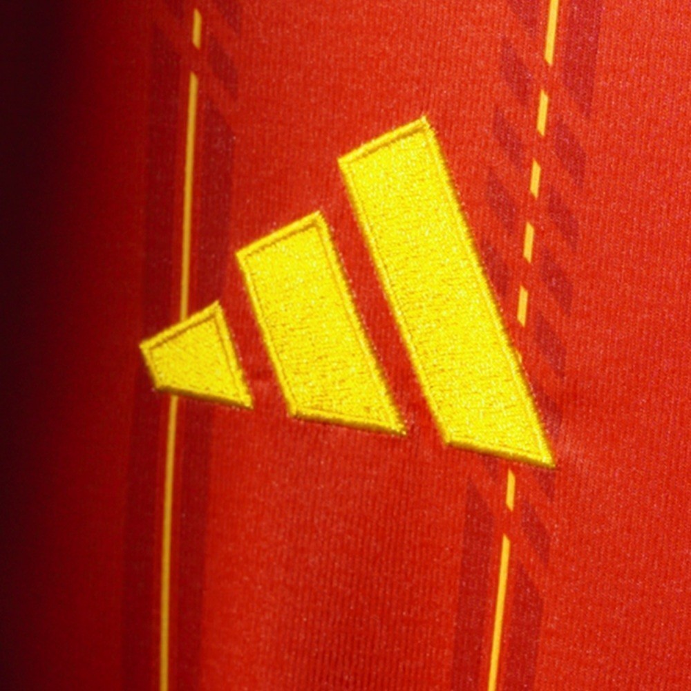 adidas 西班牙主場球迷版球衣評價：JN4390 值不值得買？版型、尺寸與穿著心得 (9/16)
