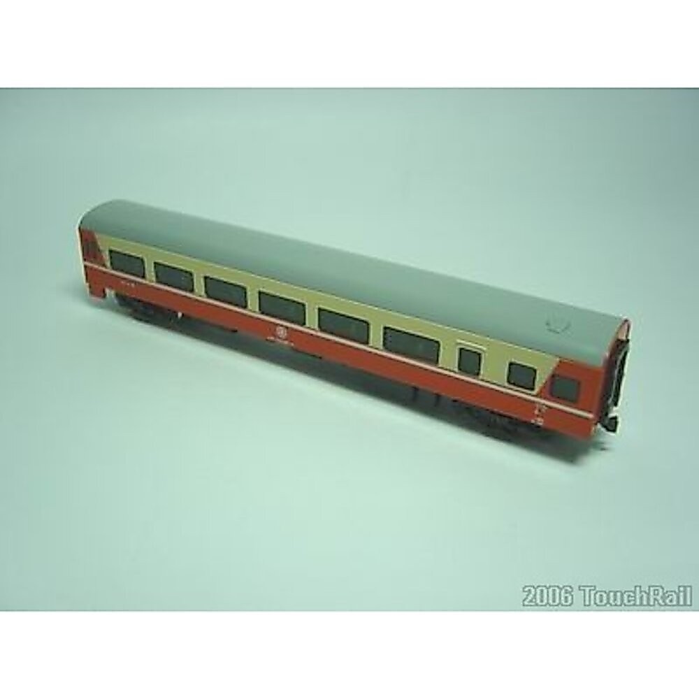 台鐵莒光號客車35SP32950型(現役塗裝) N軌N規鐵道模型N Scale 不含鐵軌