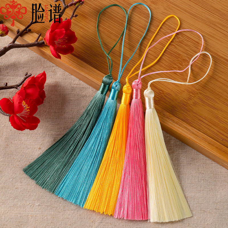 小吊穗 流蘇 吊飾 過年吊飾 吊飾品 流蘇 穗子 中國結 掛件 手作材料 吊飾 DIY材料 中國結吊飾 手工吊飾流蘇穗子 | 蝦皮購物