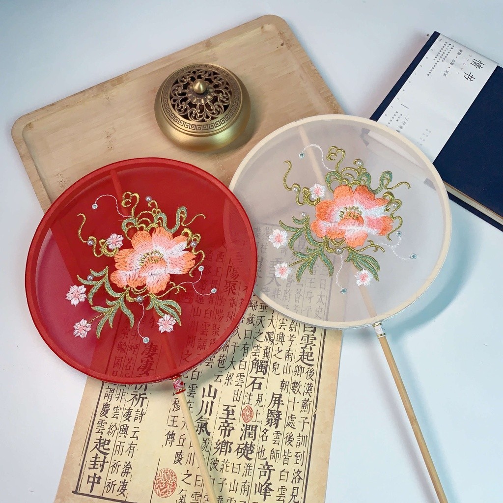 现货热卖 古风刺绣扇 刺繡古風長柄團扇 流蘇跳舞蹈漢服拍攝道具宮扇 古典扇 圓異形繡花扇 | 蝦皮購物