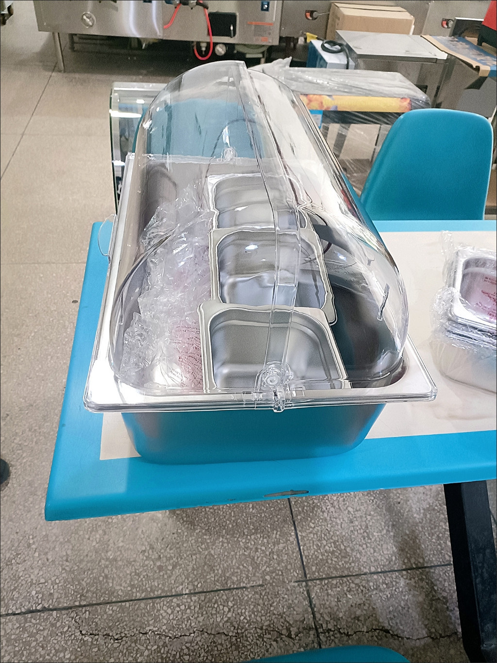【免運】冰粉盒子 防塵罩 保溫盆保冰盆 不銹鋼份數盆 不銹鋼盆 擺攤吃到飽滷菜展示盤 透明保鮮蓋 選菜盆 餐盆 TQH | 蝦皮購物