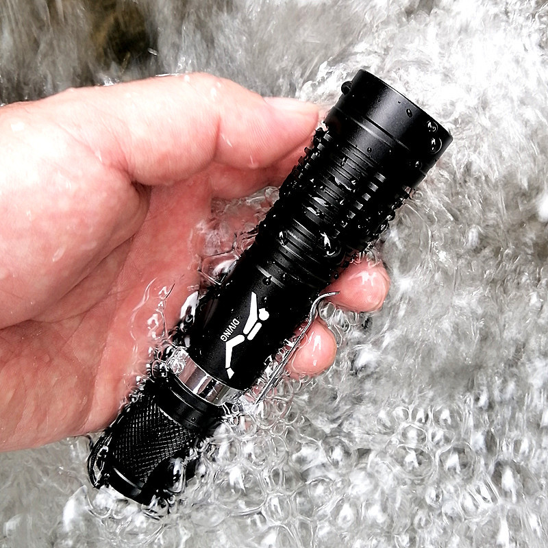 新款專業潛水手電筒 LED 水下 IPX8 防水潛水手電筒防水釣魚燈帶夾子 | 蝦皮購物
