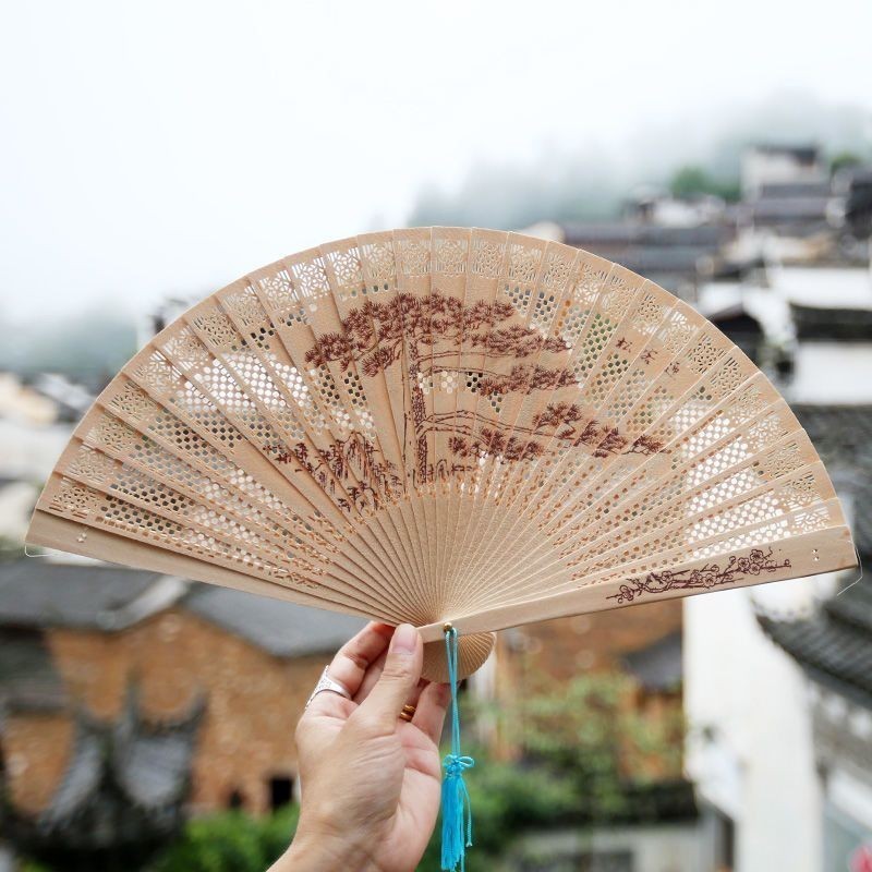 扇子古風折疊檀香木扇中國風手工木扇檀香扇摺扇鏤空古典女扇隨身 | 蝦皮購物
