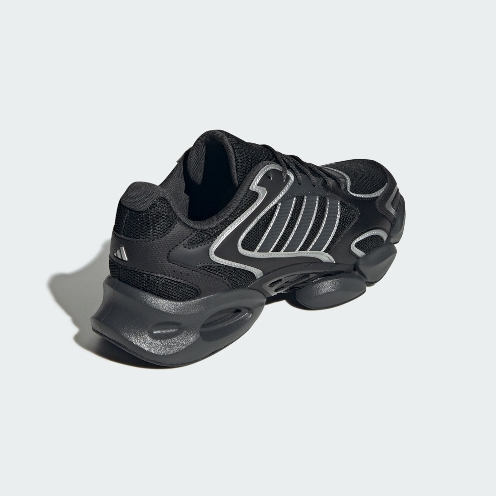 adidas MEGASTRIDE 評價開箱：1790 元值不值得買？城市通勤與日常穿搭心得 (5/7)