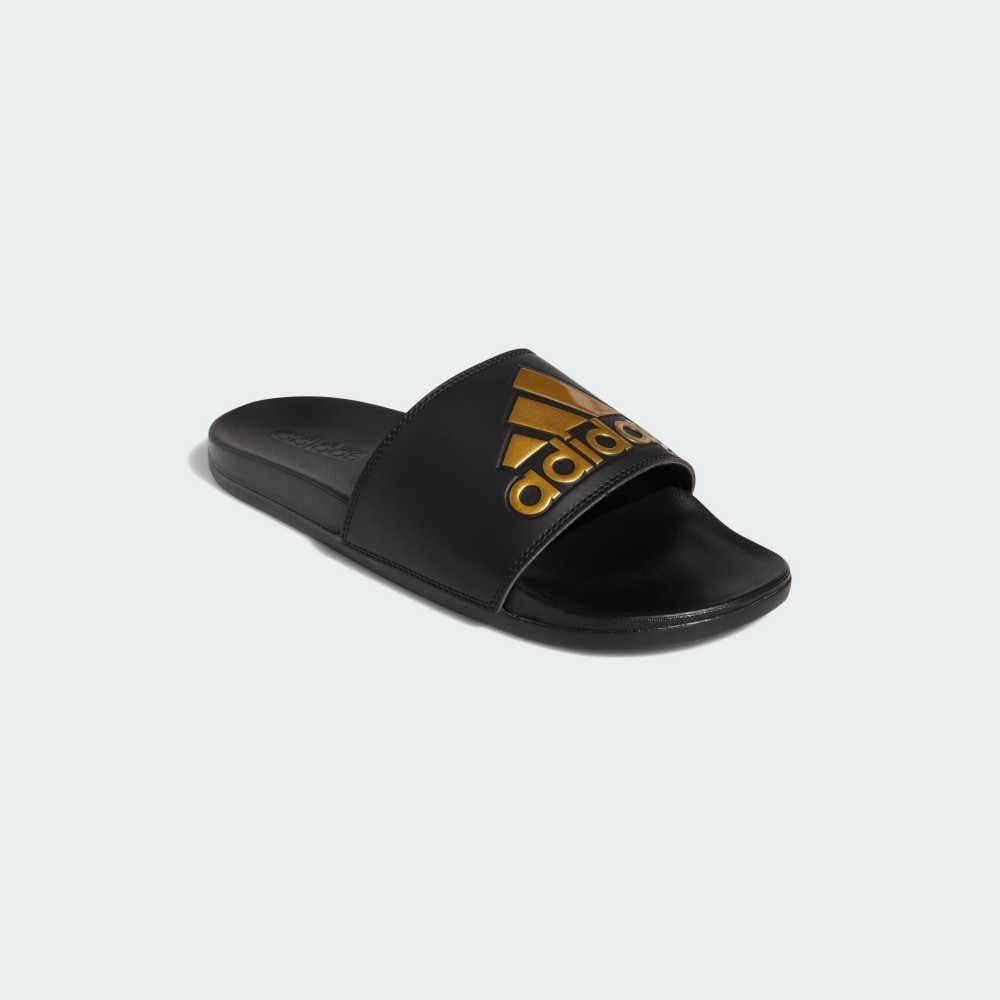 adidas ADILETTE 運動拖鞋推薦：850 元值不值得買？多款差異與尺寸挑選重點 (2/13)