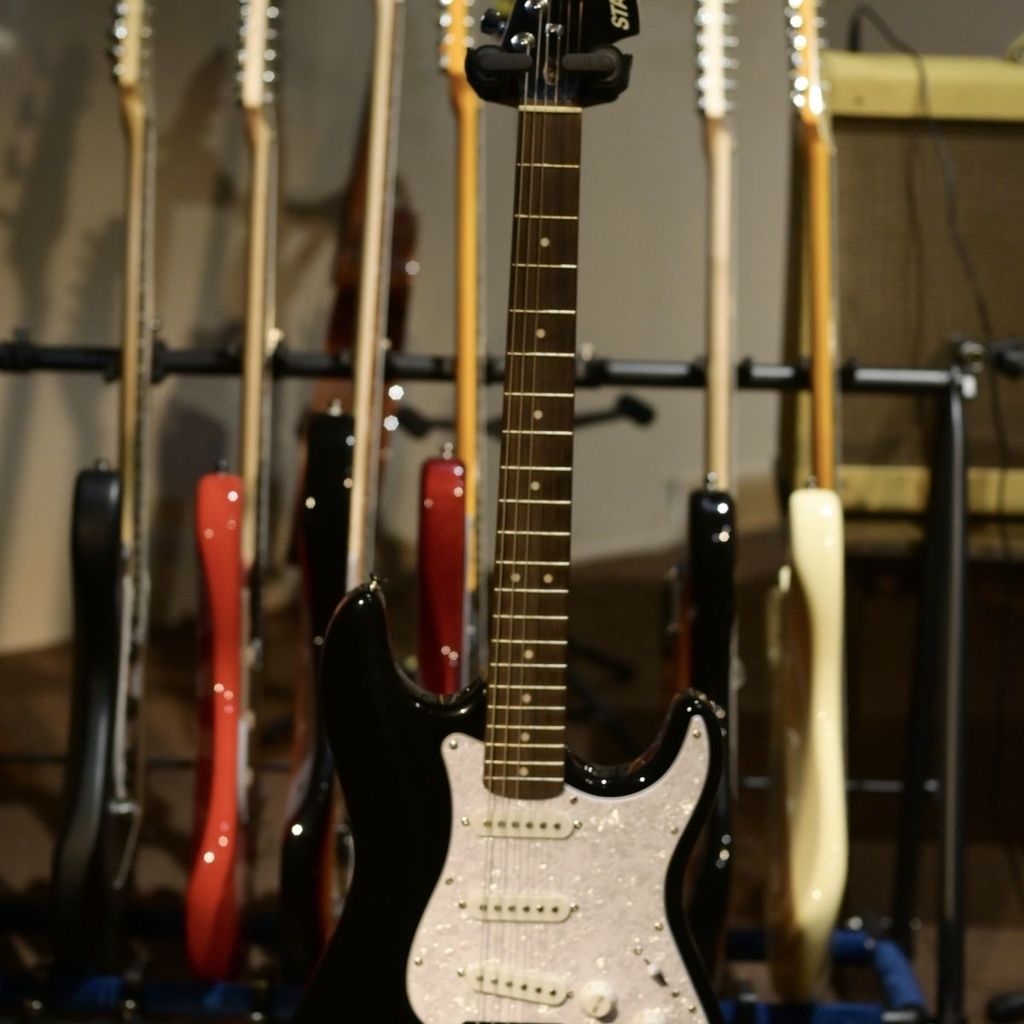 臺灣發貨 Fender Starcaster Strat Black,芬達st電吉他,三單拾音器 | 蝦皮購物