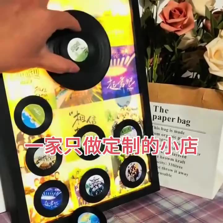 隔日達 『客制化 交換禮物』NFC音樂照片牆相框 磁吸感應播放 PVC材質 紀念禮物相框 音樂播放相框 壁掛相框