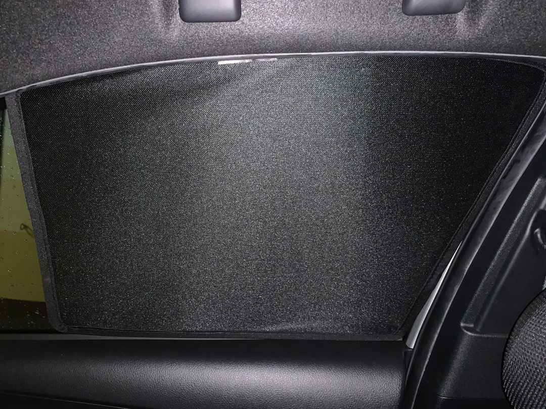 Yaris 車窗遮陽5片式式Toyota 汽車遮陽簾防蟲透氣汽車防曬隔熱