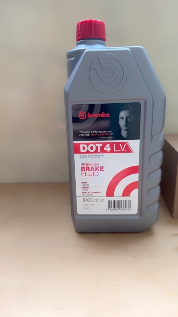 BOOST OIL Brake Fluid DOT 4 LV - Boostoil