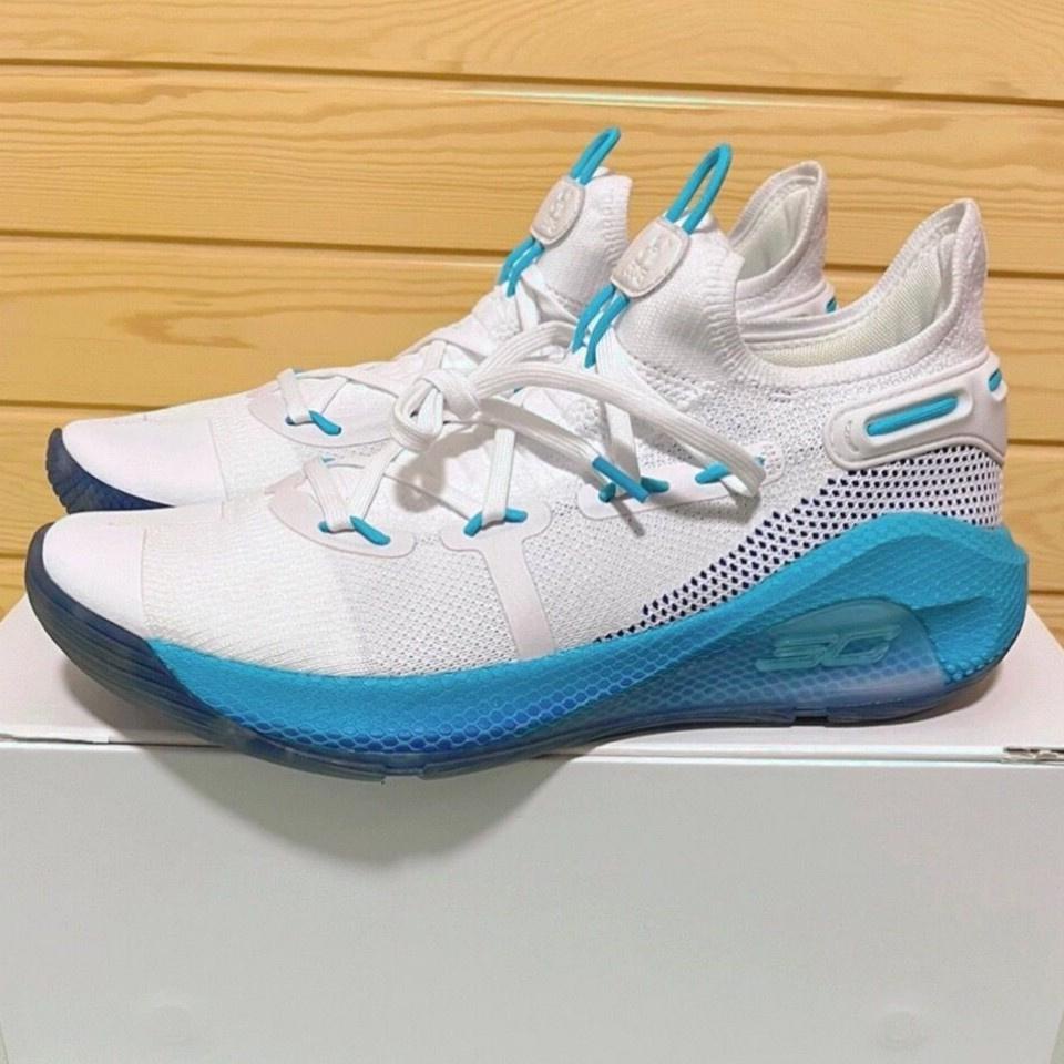 Curry 6 store size 2