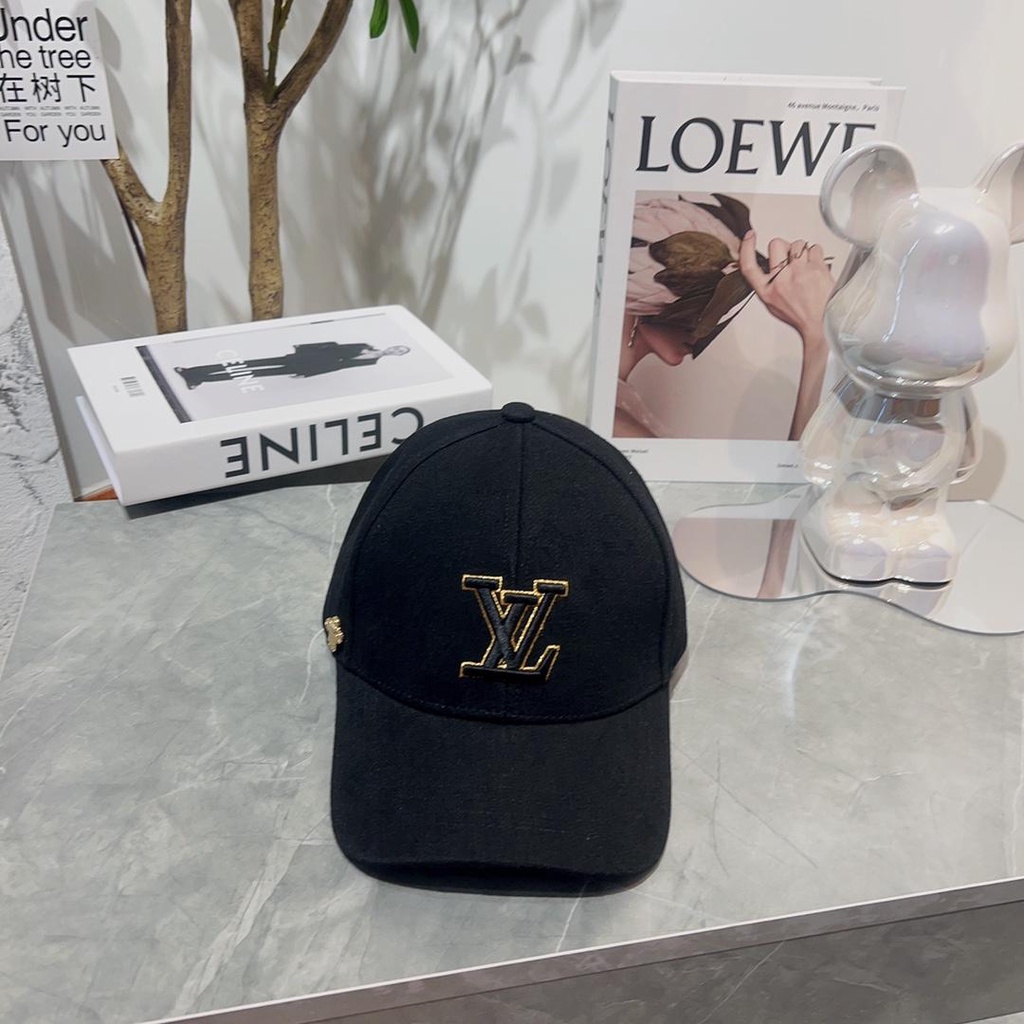 Louis Vuitton M76505 Monogram Cap LV Get Ready Beige Gold Hardware