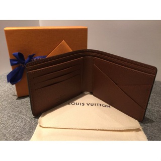 Shop Louis Vuitton Multiple wallet (M60895) by treatmyself