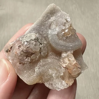 0606169  天然瑪瑙水晶共生月型 夢幻紫粉晶×水晶瑪瑙共生月亮