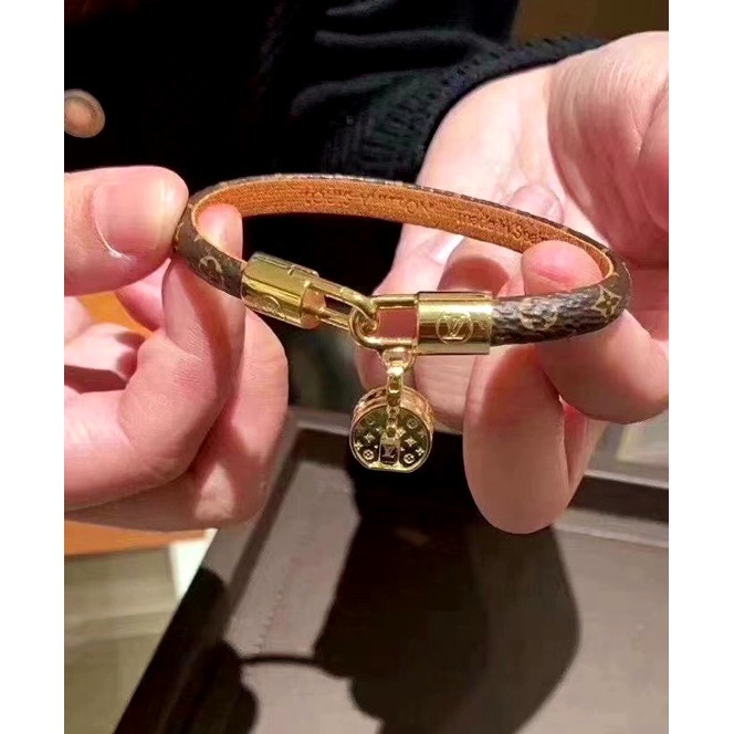 Louis Vuitton Bracelet LV Tribute Women's M6442 Monogram