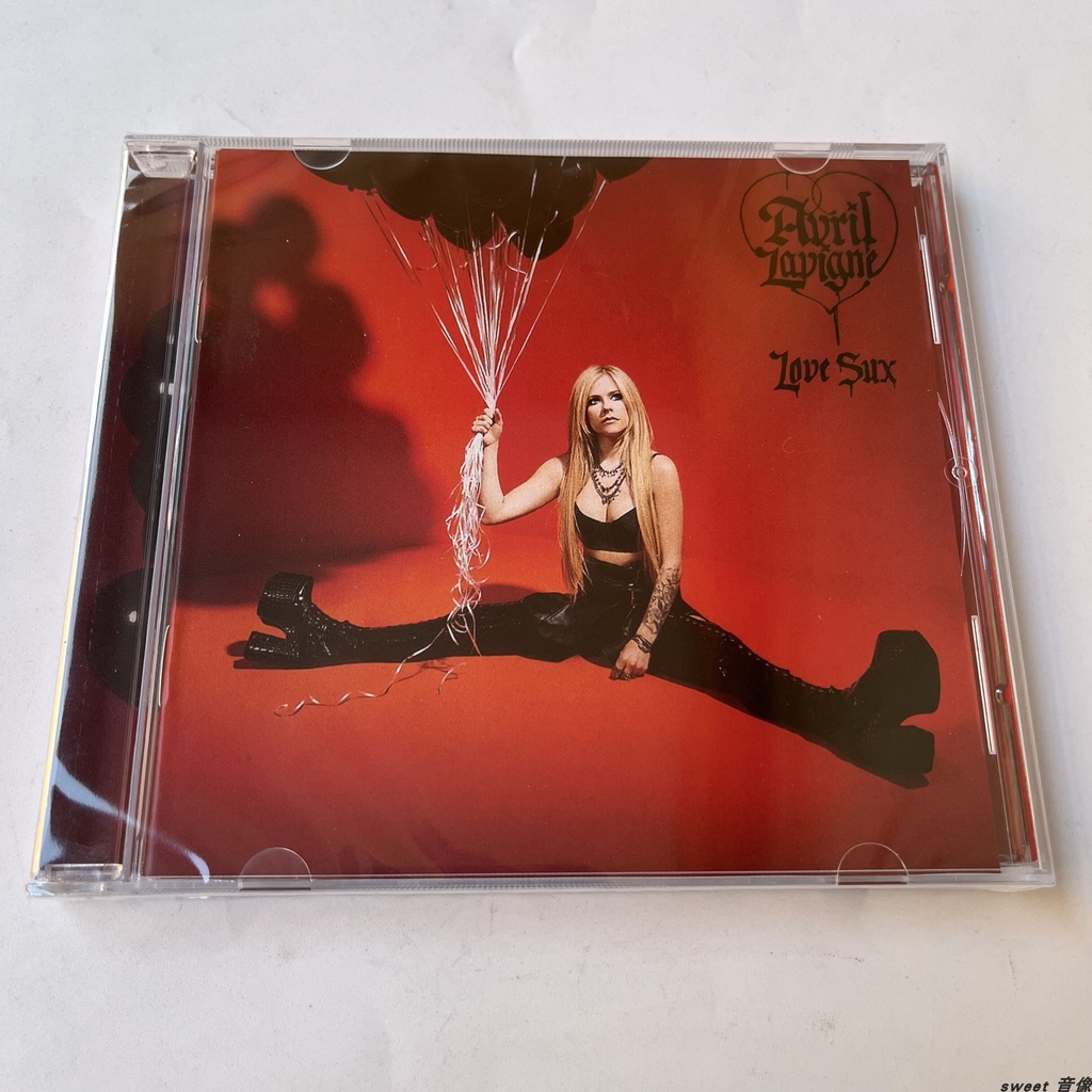 cd-avril-lavigne-love-sux-cd
