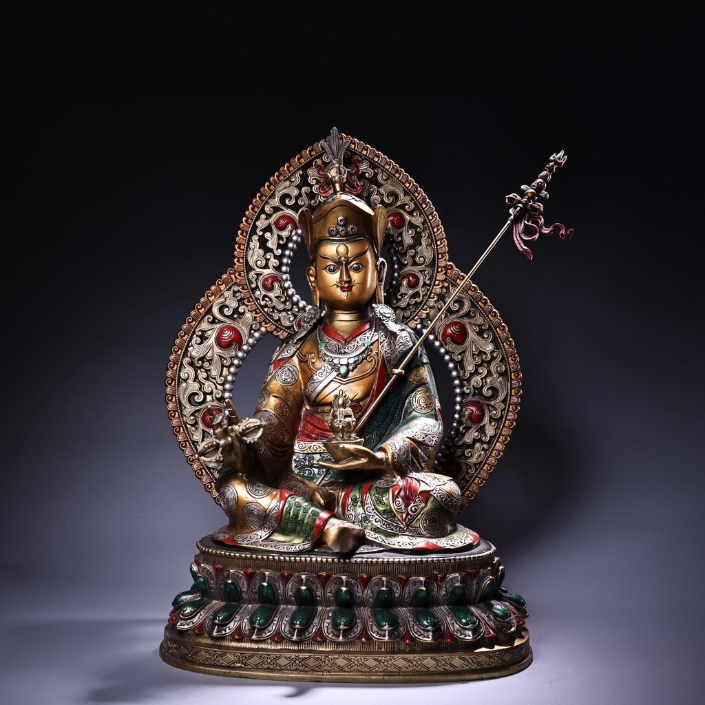 珍品舊藏西藏收藏傳工藝純銅純手彩繪描金藏傳蓮花生大師佛像一尊工藝精湛 造像精美 重5800克 高49公分1276