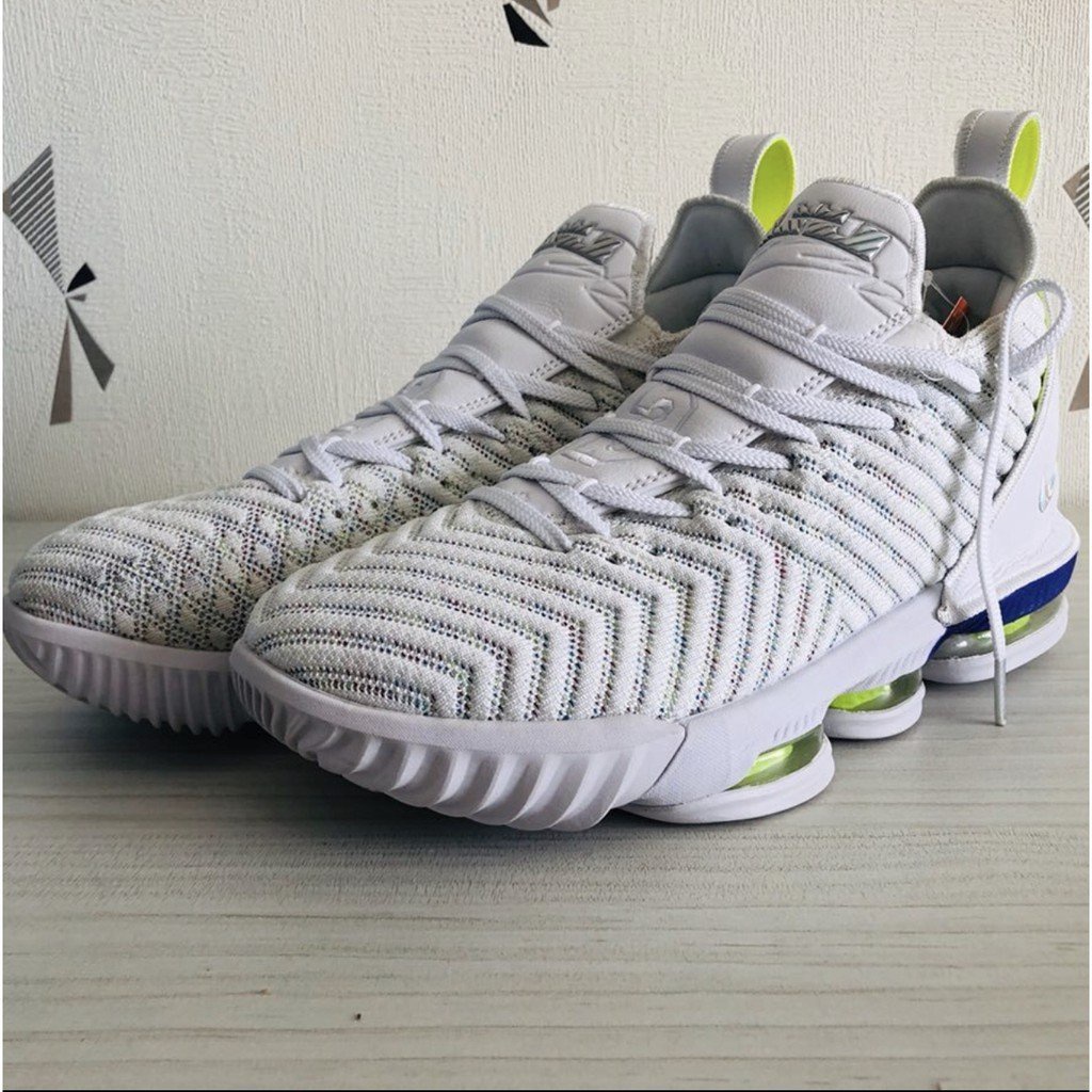 Womens deals lebron 16