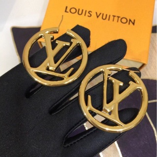 Shop Louis Vuitton 2023 SS Louise hoop earrings (M80136) by