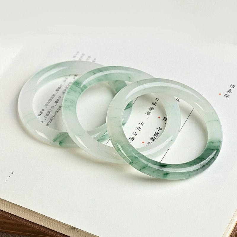 ✨新品熱賣✨】大促好貨天然新疆天山翠冰翠飄花真金絲玉圓條手鐲A級色