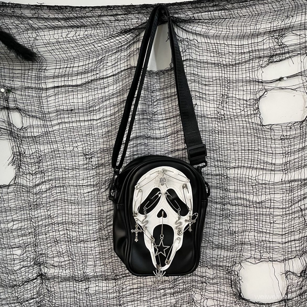 Kreepsville skull bag 2025
