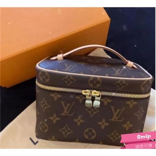 Louis Vuitton Pouches & Cosmetic Bags (M46458) in 2023